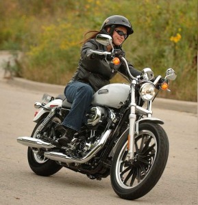 women-riding-harley-davidson