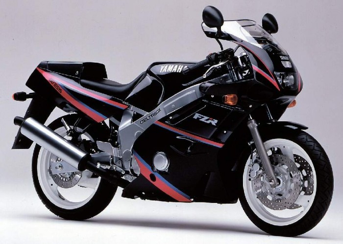 Yamaha FZR600