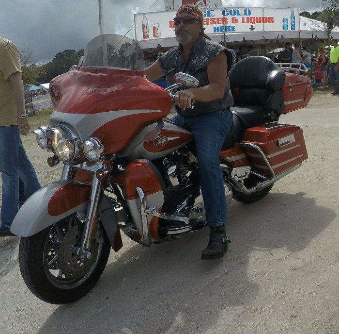 bikers-at-daytona-o