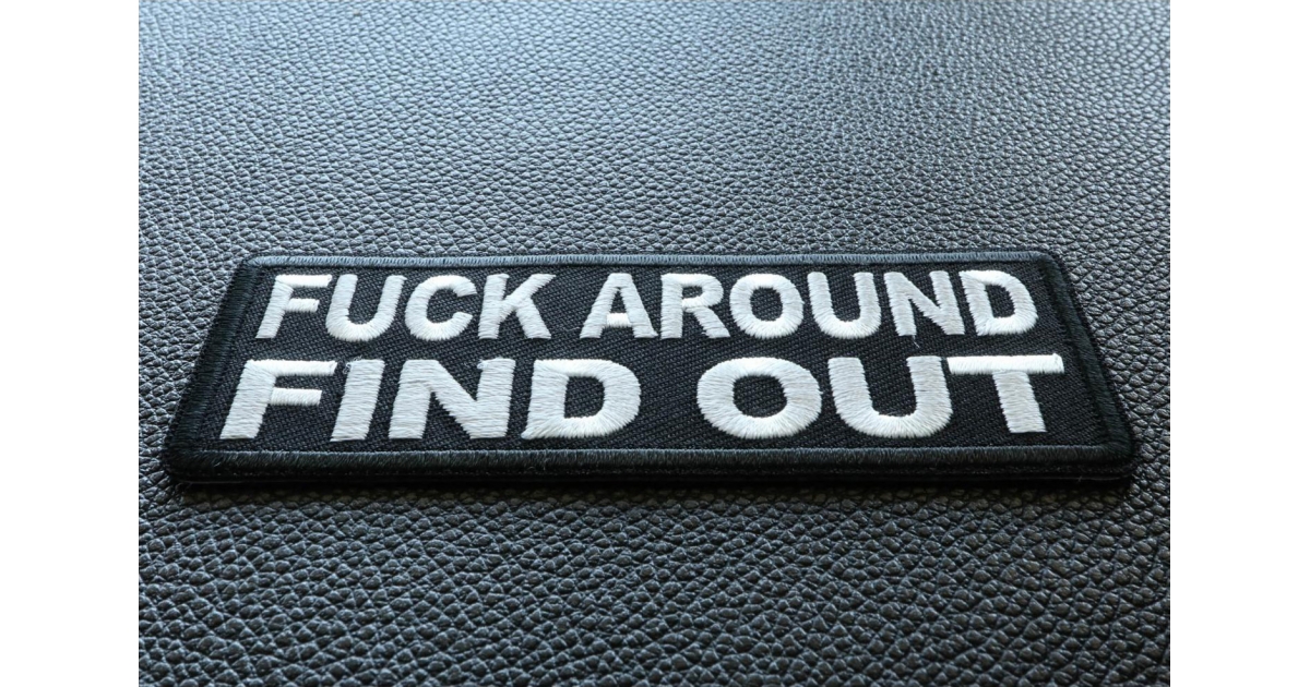 スペンド/SPEND / スウェット/ユニセックス / PATCH FUCK 衝撃！イタリアの現代アート集団「スペンド（SPEND）」からスウェット