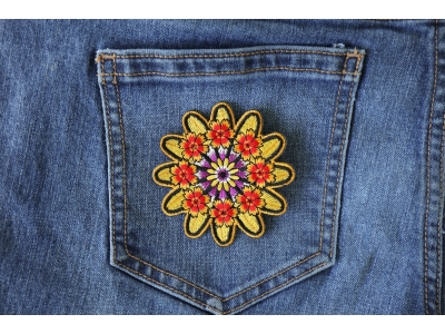 Symmetric Flowers Patch