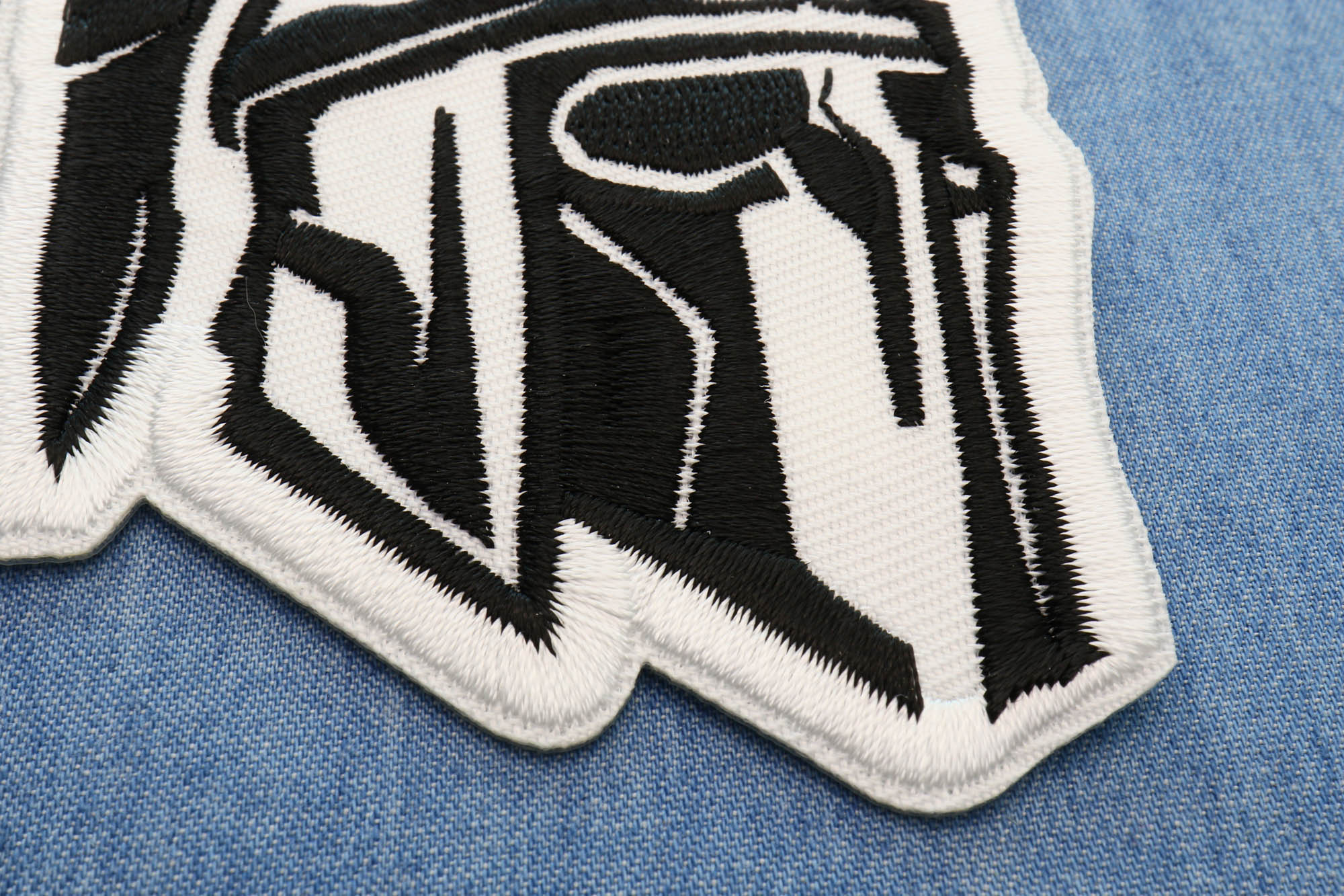 Spartan Helmet Crest Patch Embroidered Iron-on Applique - "I Am That Obstacle" - Athena Brands