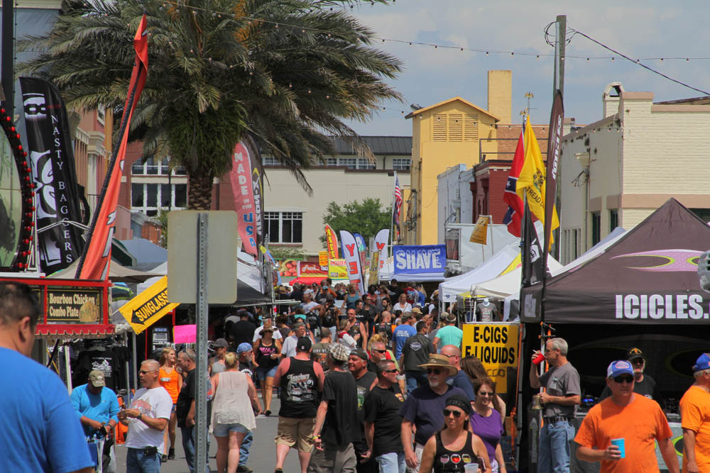 Leesburg Bike Fest 2016 has started