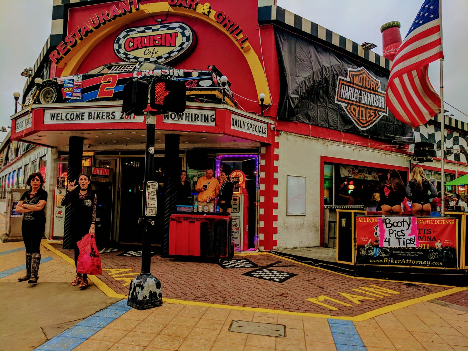 Rainy Sunday and Monday at Daytona Bike Week