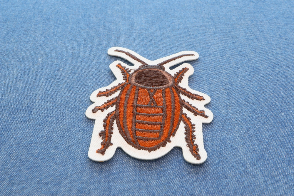 Cockroach Iron on Patch by Ivamis Patches