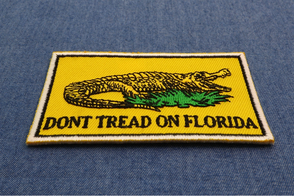 Gadsden Flag Yellow Iron-on Embroidered Patch Don't Tread on Me