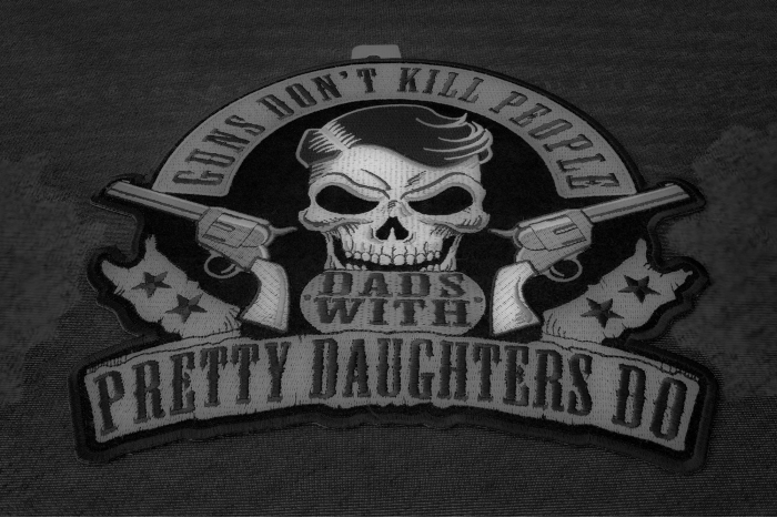 Guns don't kill People Dads with Pretty Daughters Do Skull and Pistols Patch diagonal view