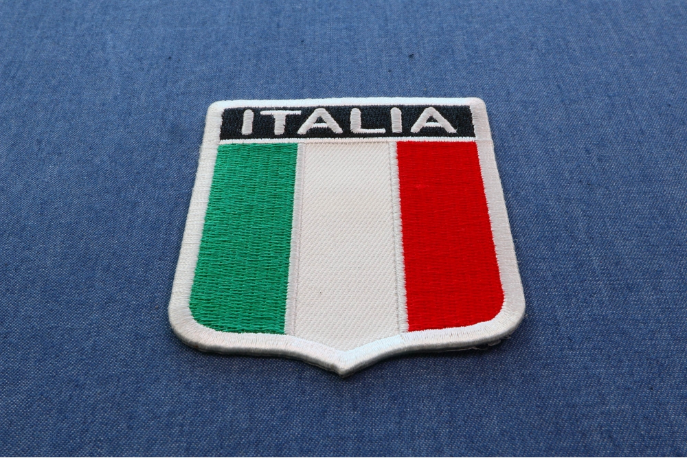 Iron On Italia Shield Patch  Embroidered Patches by Ivamis Patches