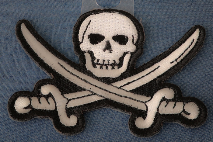 Pirate Sword Skull Patch diagonal view