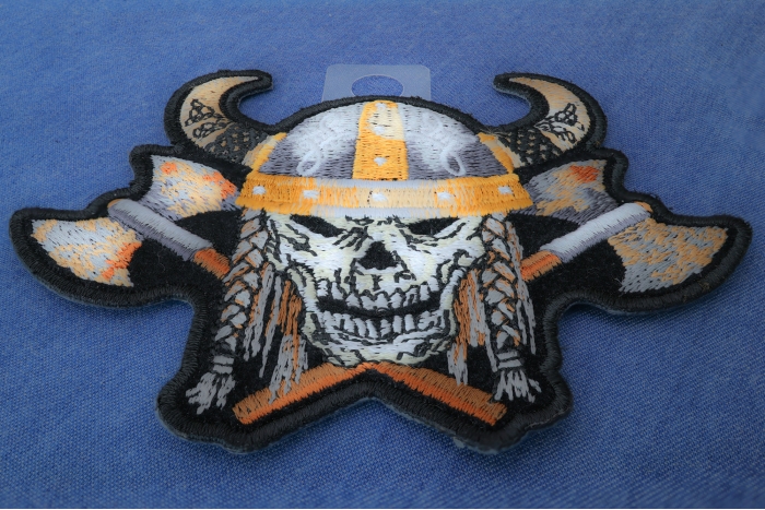 Viking Warrior Axes Skull Patch diagonal view
