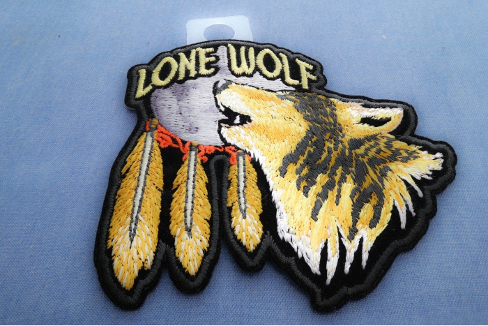 Lone Wolf Howling At The Moon Small Patch diagonal view